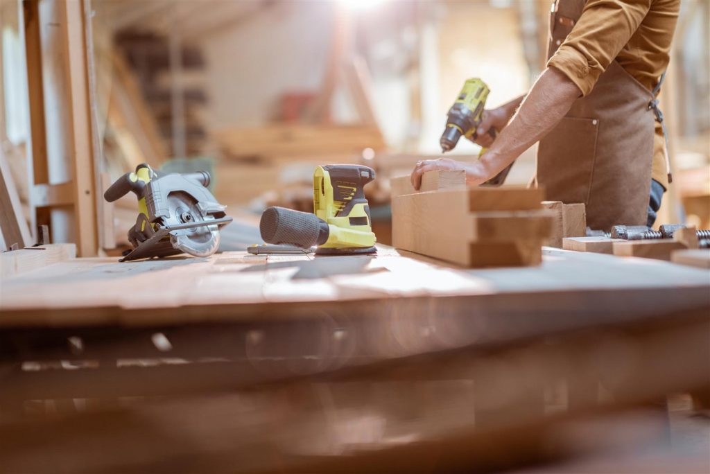 battery powered power tools
